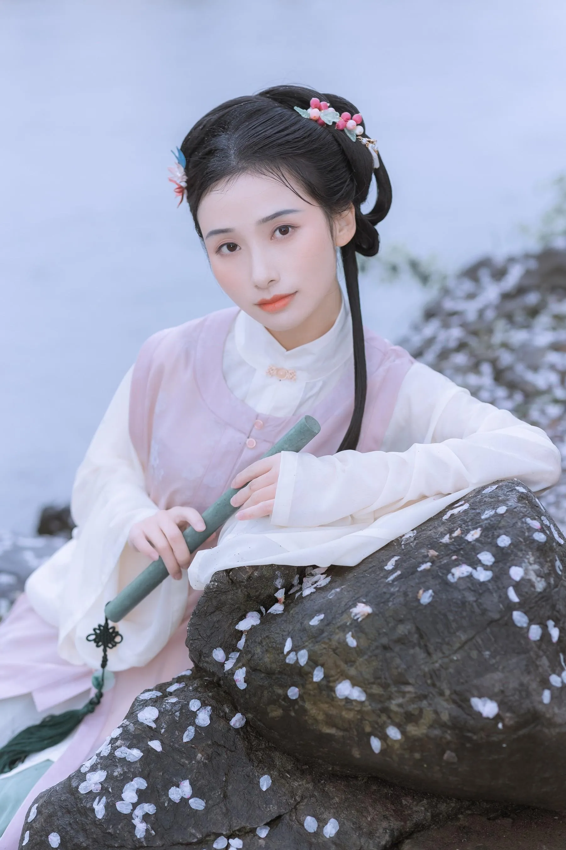 [艺图语] 2022.05.25 雨樱花 眸小妖 [46P]插图7